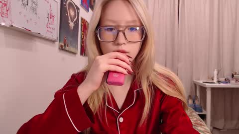 Snapshot of joan_kiss chatting on 09/30/25, 07:30 joan_kiss online show from 09/30/25, 07:30