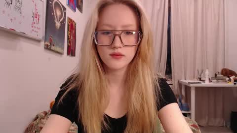 Snapshot of joan_kiss chatting on 10/06/25, 02:03 joan_kiss online show from 10/06/25, 02:03