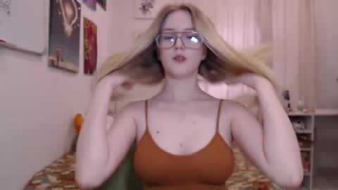 joan_kiss online show from 05/29/26, 02:37