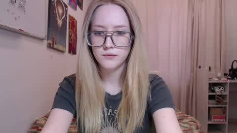 joan_kiss online show from 06/11/26, 03:21