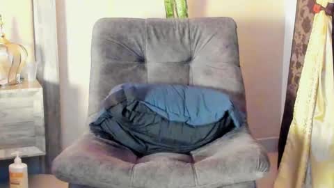 JOAN SAENZ online show from 02/08/25, 02:58