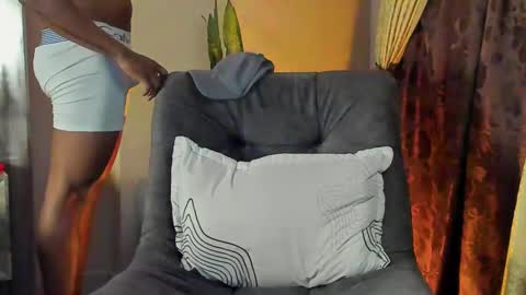 JOAN SAENZ online show from 03/06/25, 11:03