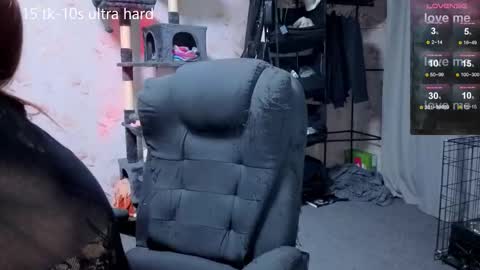 Snapshot of joan_wilson chatting on 11/23/25, 10:20 joan_wilson online show from 11/23/25, 10:20