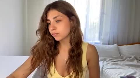 Bella online show from 07/28/26, 02:13