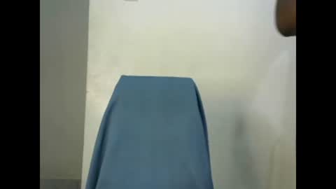 Snapshot of joankein_255 chatting on 01/25/25, 05:08 varl online show from 01/25/25, 05:08