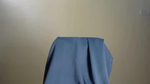 Snapshot of joankein_255 chatting on 02/14/25, 11:53 varl online show from 02/14/25, 11:53