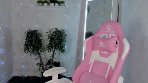 Snapshot of joann_shermann chatting on 11/25/25, 01:38 joann_shermann online show from 11/25/25, 01:38