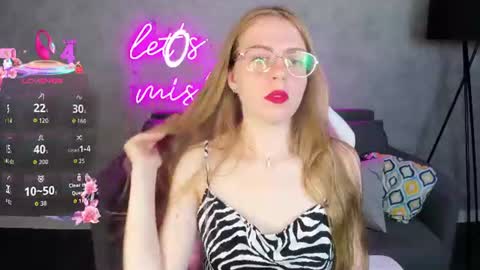 Snapshot of joann_shermann chatting on 06/19/26, 01:10 joann_shermann online show from 06/19/26, 01:10
