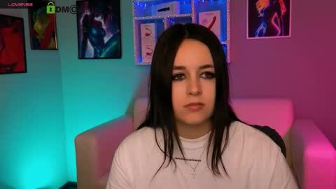 Snapshot of joanna_sutter chatting on 12/19/25, 05:20 your fav girl online show from 12/19/25, 05:20