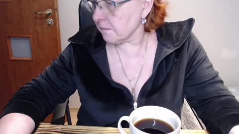 Joanna and Greg online show from 02/25/25, 02:33