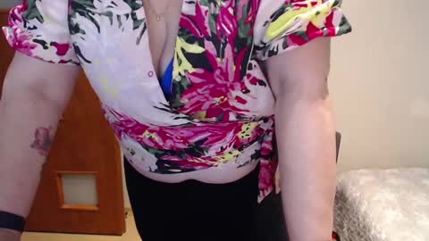 Joanna and Greg online show from 03/03/25, 01:31