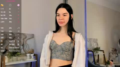 Wendy online show from 12/21/25, 12:01