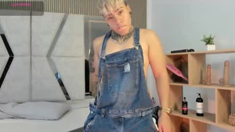 Snapshot of joaoandlexy chatting on 12/15/25, 12:53 joaoandlexy online show from 12/15/25, 12:53