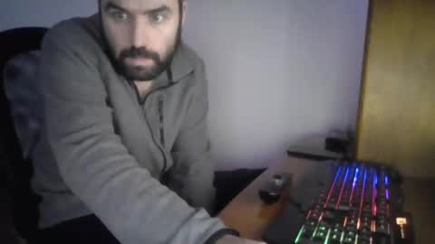 joaodias_18 online show from 02/24/25, 09:52