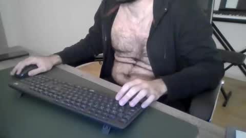 joaodias_18 online show from 11/18/25, 06:34