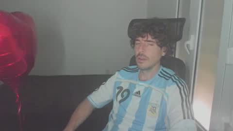 Snapshot of joaquin420_hot chatting on 02/14/26, 10:45 joaquin420_hot online show from 02/14/26, 10:45