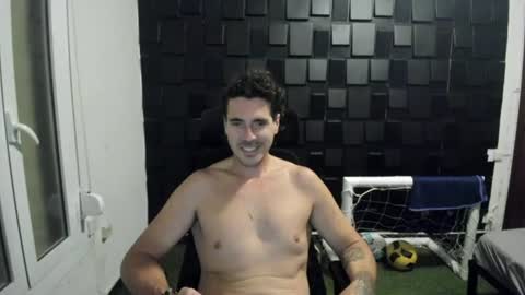 Snapshot of joaquin420_hot chatting on 06/29/26, 01:11 joaquin420_hot online show from 06/29/26, 01:11