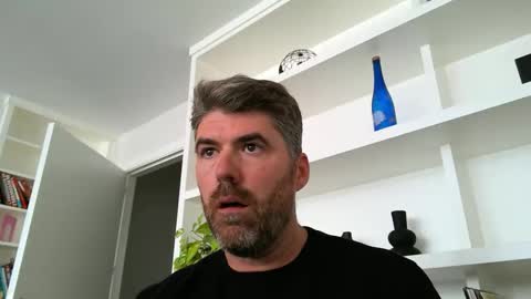 joaquinix123 online show from 09/30/25, 10:53