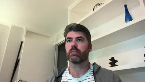 joaquinix123 online show from 10/28/25, 09:28