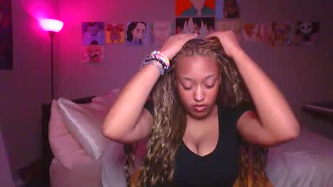 JoJo 3   online show from 12/20/24, 02:19