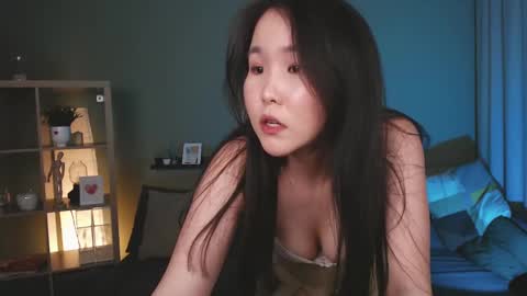 Snapshot of jocelyn_lane chatting on 01/29/25, 03:26 Amina online show from 01/29/25, 03:26