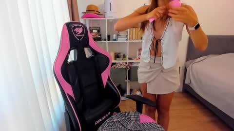  nude photos videos  online show from 10/01/25, 09:04