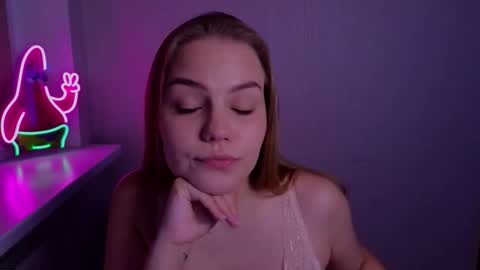 Snapshot of jodiewithgreen chatting on 11/26/25, 09:16 Jodie 3 returning TODAY online show from 11/26/25, 09:16