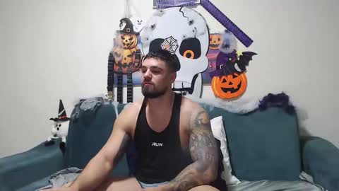 Tiberius online show from 11/05/25, 11:54