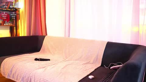 Snapshot of jodyseduce chatting on 01/11/26, 04:28 Nicole online show from 01/11/26, 04:28