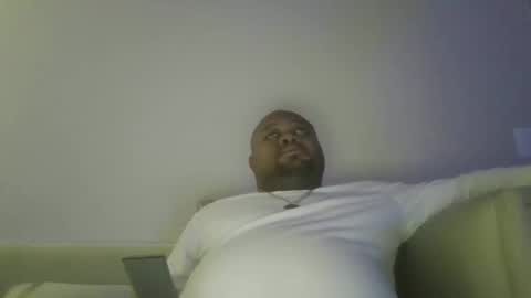 joe25123 online show from 10/20/25, 04:57