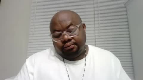 Snapshot of joe25123 chatting on 06/29/26, 03:24 joe25123 online show from 06/29/26, 03:24