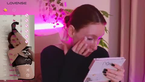 Snapshot of joe___joe chatting on 12/04/24, 04:54 Joe online show from 12/04/24, 04:54