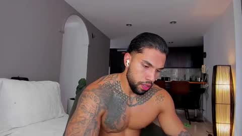 joe_esthetic online show from 10/08/25, 09:01