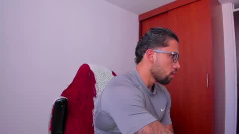 joe_esthetic online show from 04/14/26, 01:06