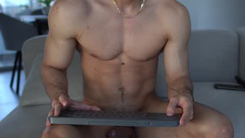 joe_steel1 online show from 01/08/25, 12:47