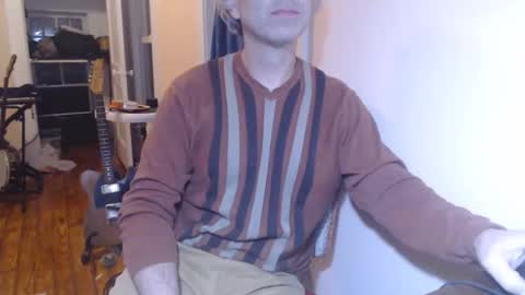 Snapshot of joebo7575 chatting on 12/05/25, 04:10 joebo7575 online show from 12/05/25, 04:10