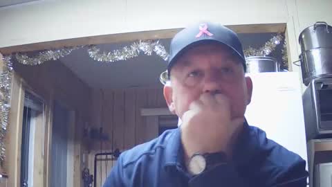 Snapshot of joef270 chatting on 12/23/25, 07:39 joef270 online show from 12/23/25, 07:39