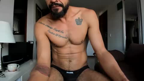 Snapshot of joel_beekman13 chatting on 01/12/25, 01:05 Joel Beekman online show from 01/12/25, 01:05