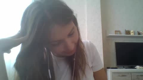 Jennifer online show from 09/24/25, 11:35