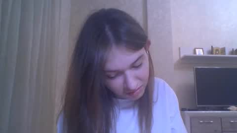 Jennifer online show from 10/08/25, 08:28