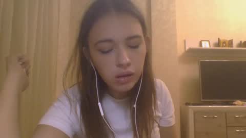 Jennifer online show from 10/15/25, 06:08