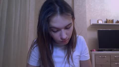 Jennifer online show from 10/24/25, 04:58