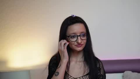  Joelle  online show from 11/20/25, 09:47