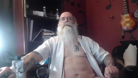 joeyzzz1 online show from 04/04/26, 03:42