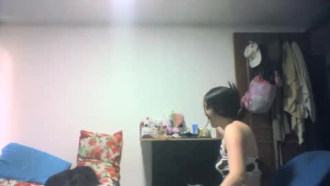 Snapshot of joha_naa02 chatting on 11/24/25, 08:19 joha_naa02 online show from 11/24/25, 08:19