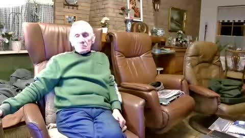 johan7 heet online show from 12/17/25, 04:13