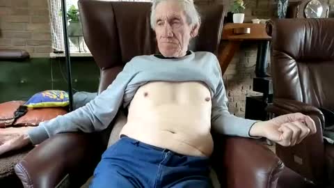 johan7 heet online show from 04/15/26, 01:51