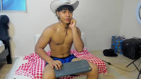 Snapshot of johan_beley_7k chatting on 12/30/24, 02:51 Johan Beley online show from 12/30/24, 02:51