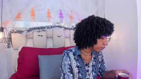 Snapshot of johan_gz_ chatting on 10/15/25, 11:32 Johan online show from 10/15/25, 11:32