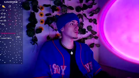 johan_parker222 online show from 09/26/25, 11:42